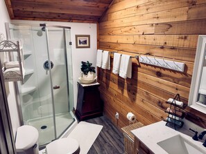 Towels, soap, shampoo, toilet paper