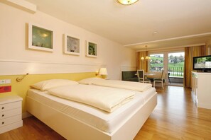 Zimmersafe, kostenlose Babybetten, kostenlose Zustellbetten