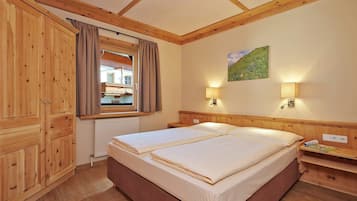 In-room safe, free cots/infant beds, free rollaway beds, free WiFi