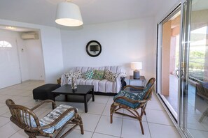 Table tennis - Villa PIETRI Monte Ajaccio Golfe de Sagone Breathtaking sea view (Calcatoggio)