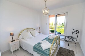 3 bedrooms, iron/ironing board, travel crib, free WiFi - Villa PIETRI Monte Ajaccio Golfe de Sagone Breathtaking sea view (Calcatoggio)