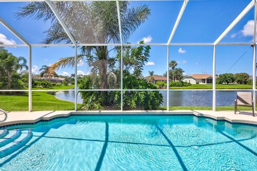 Villa Bookelia - 4 Bedroom Pool Home by Gulfcoast Holiday Homes