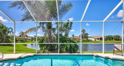 Villa Bookelia - 4 Bedroom Pool Home by Gulfcoast Holiday Homes