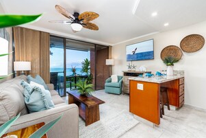 Condo, 1 Bedroom | Living area | Smart TV