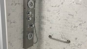 Shower, free toiletries, hair dryer, towels