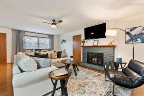 Televisio, suoratoistopalvelut, työhuone