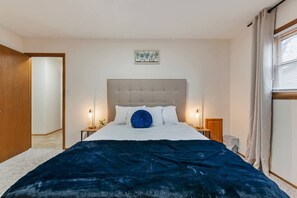 3 makuuhuonetta, silitysrauta/-lauta, Wi-Fi, vuodevaatteet