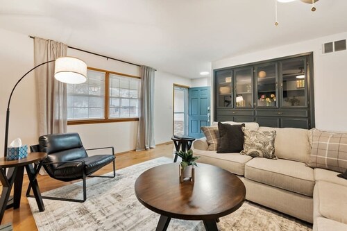 3 Bed 2 Bath Home w/ 2 Car Garage & Fitness Room