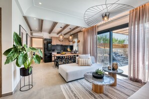 Villa, 3 Bedrooms, Private Pool | Living area