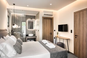 Villa, 3 habitaciones, alberca privada | Ropa de cama de alta calidad y caja de seguridad en la habitación 