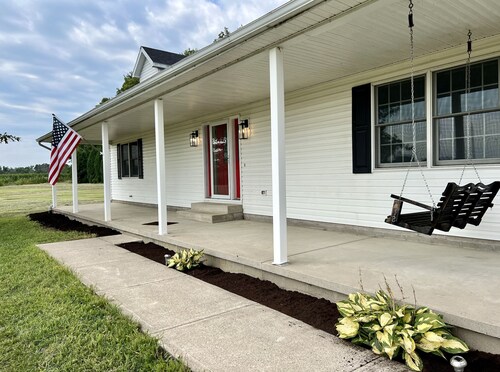 Peaceful Farmhouse & Rural Views
