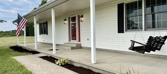 Peaceful Farmhouse & Rural Views