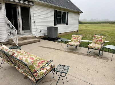 Peaceful Farmhouse & Rural Views