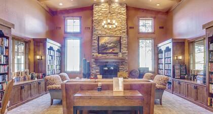 2 King Beds! Private Spa! 2 Bedroom & 2 Bathroom Home in Queen Creek!