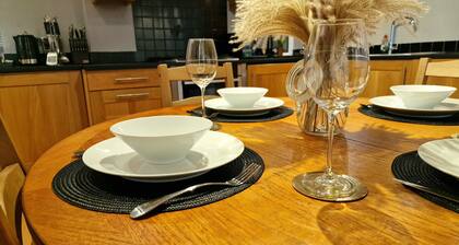 Stunning Luxury 2 Bed City Centre Apartment
