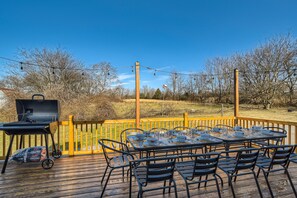 Terrace/patio - NEW- Family Friendly Ranch Home Near Nashville! (TA) (Franklin)