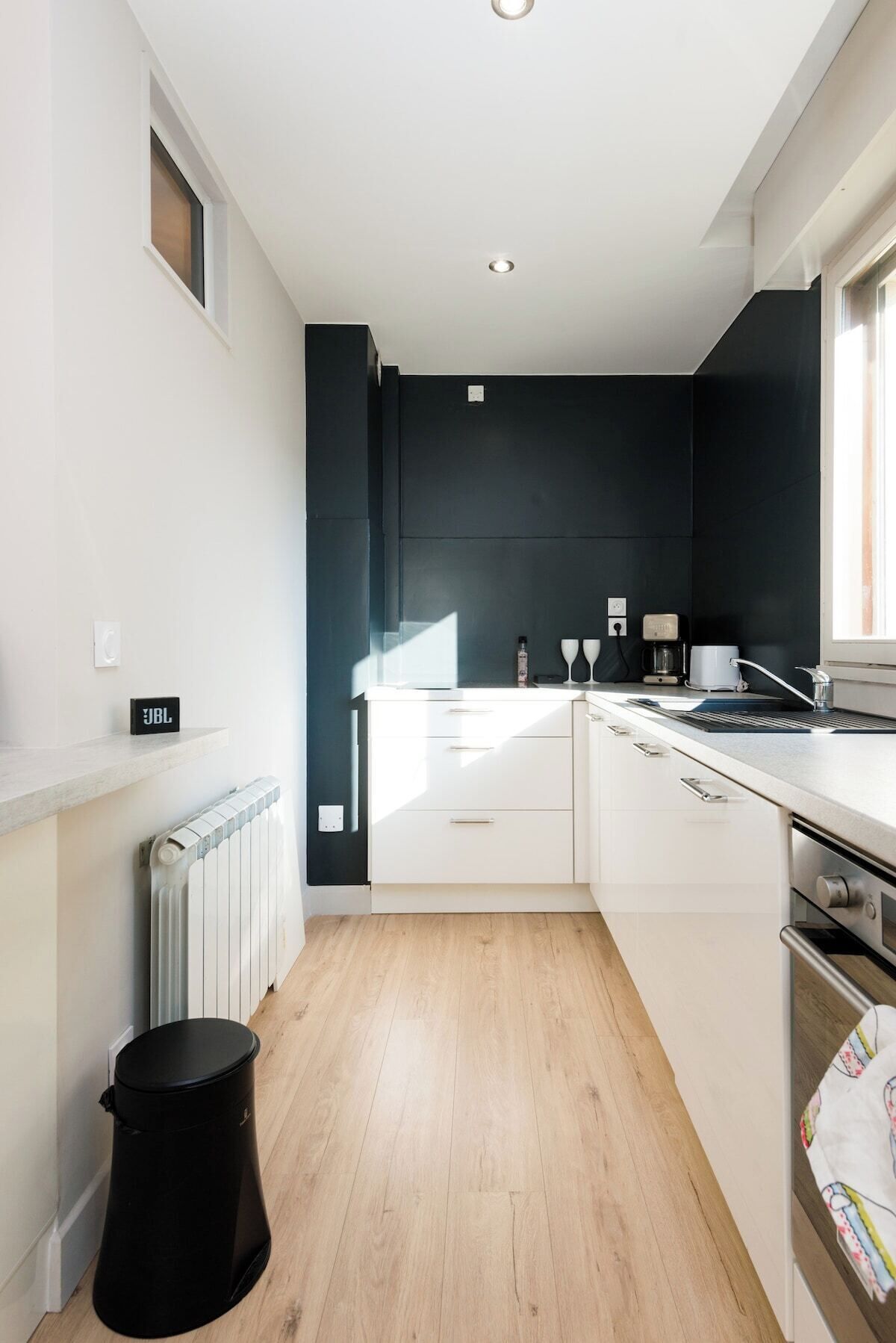 Kühlschrank, Mikrowelle, Ofen, Geschirrspüler