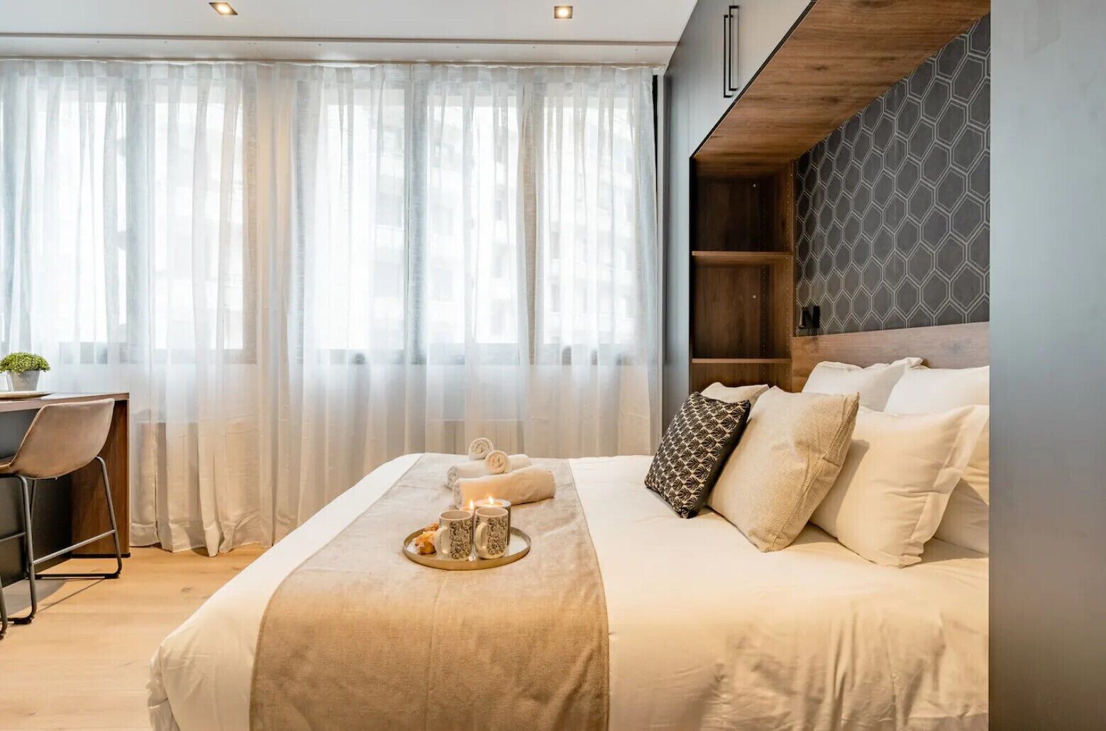 Iron/ironing board, free WiFi, bed sheets