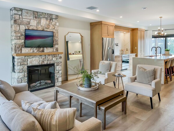 TV connectée, cheminée