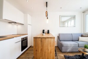 Fridge, microwave, oven, coffee/tea maker - Tahiti Beach 100 m du lac (Annecy)