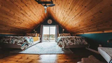 3 bedrooms, travel cot, WiFi, bed sheets