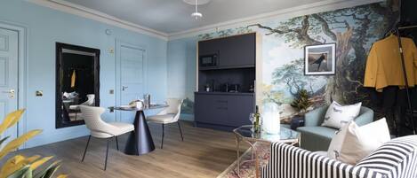 Flat-screen TV, offices