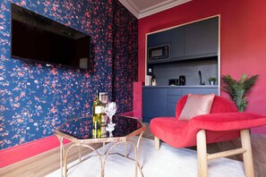 薄型テレビ、書斎 / ワークスペース