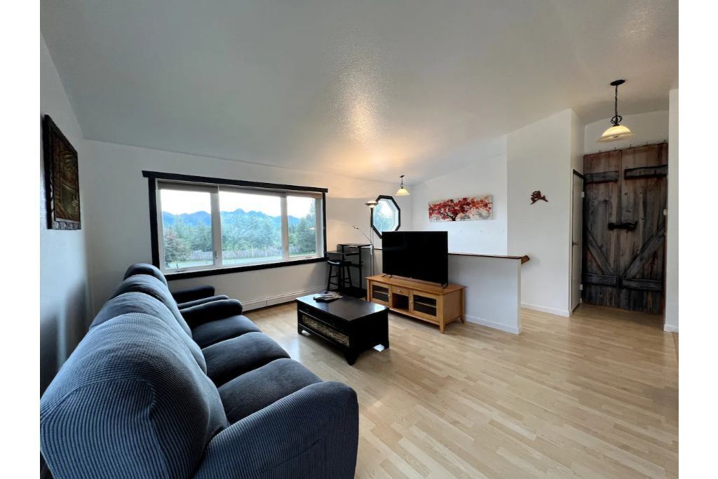 Cheerful home surrounded by gorgeous views