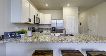 A WALK away from the caverns & Central to all things Shenandoah