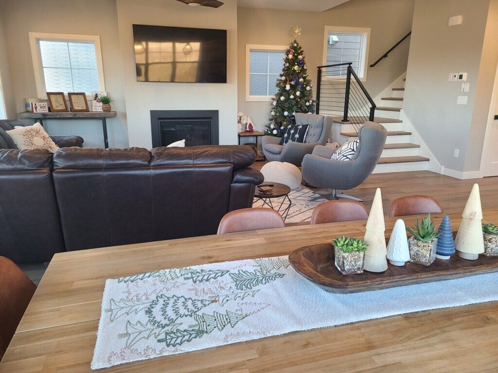 Smart-tv, eldstad och printers