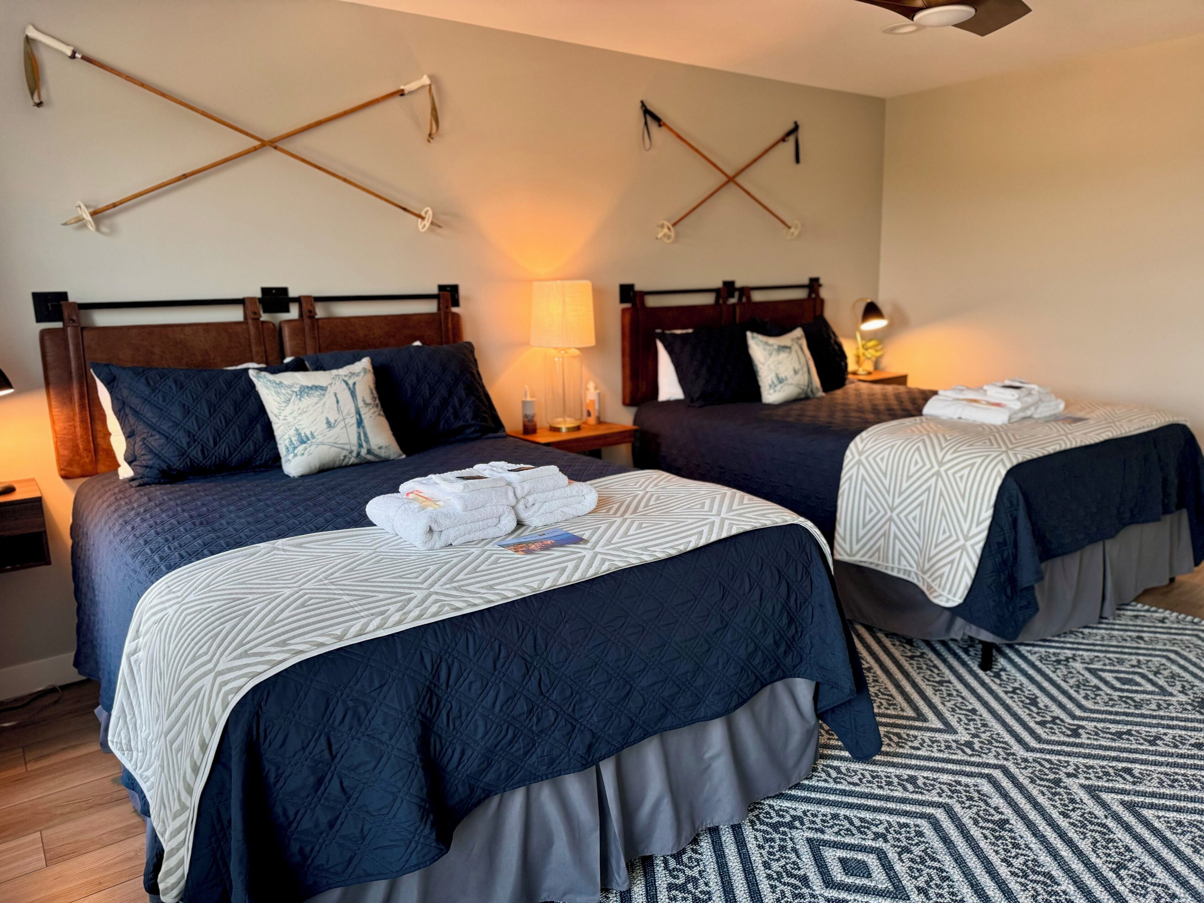 4 soveværelser, skrivebord, strygejern/strygebræt, weekendseng