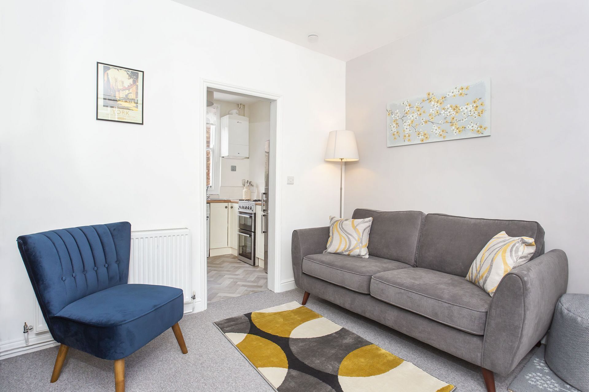 Smart-tv och eldstad