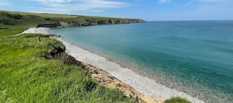 Stylish, family friendly Pembrokeshire Bluestone Barn in idyllic coastal setting