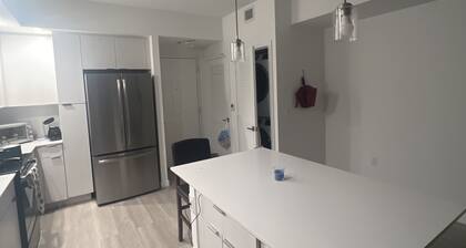 Wonderful stay near the local marina bay!!