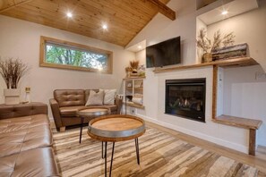 Smart TV, fireplace, offices