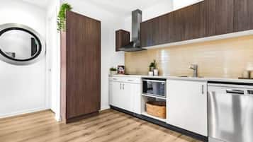 Fridge, microwave, dishwasher, toaster