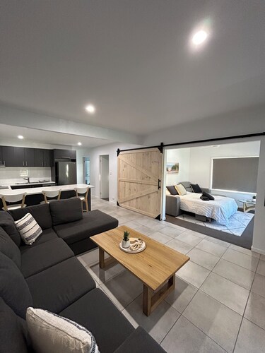 Family getaway on the waterfront of Tin Can Bay