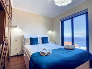 4 Schlafzimmer, Bügeleisen/Bügelbrett, kostenloses WLAN, Bettwäsche