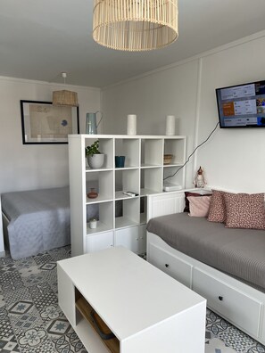 1 chambre, fer et planche à repasser, Wi-Fi, draps fournis