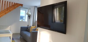 Cottage, 1 Bedroom (Forest View Cottage) | Living area