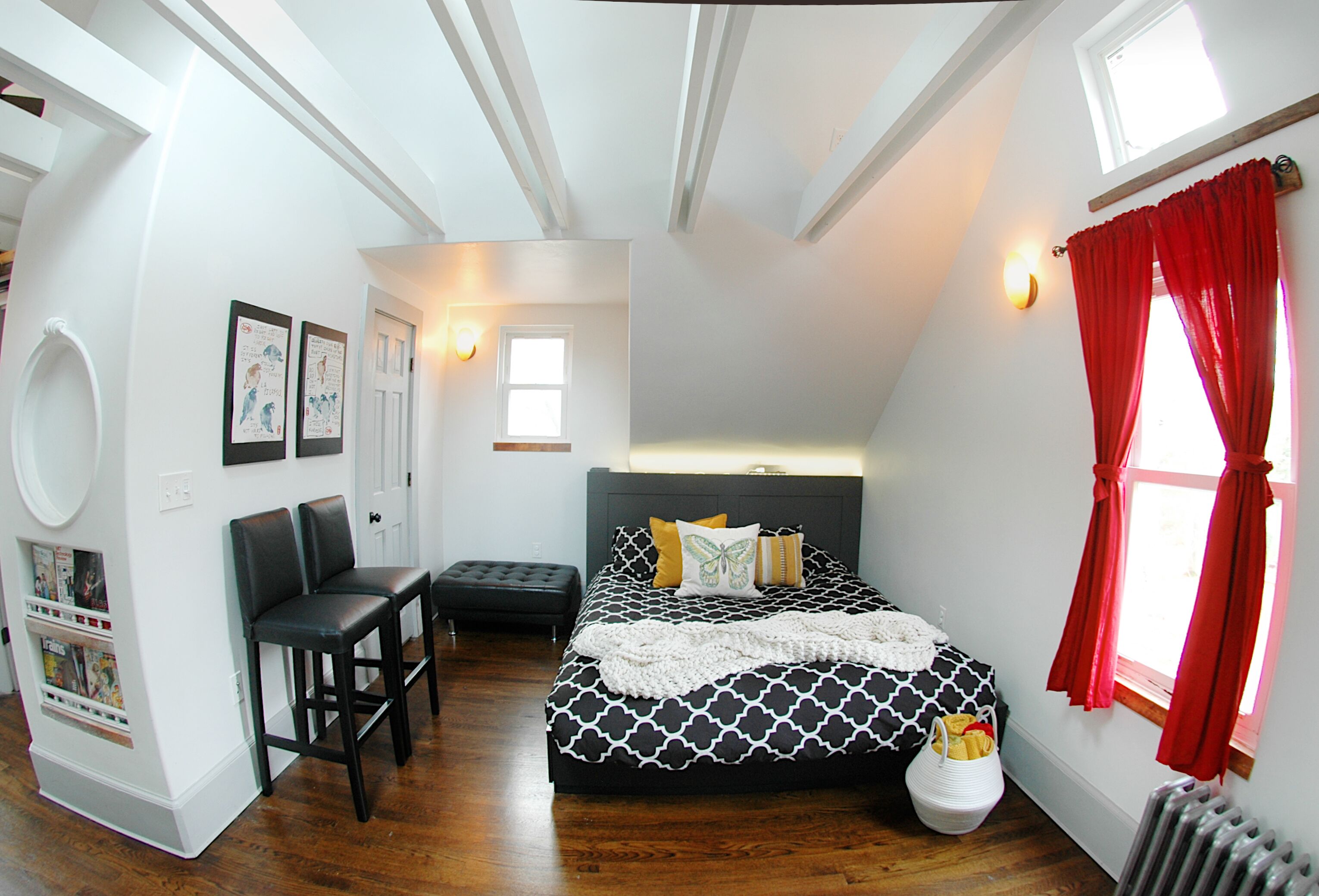 *** Unique Artists' Home + Sunporch Gallery - Read - Cook - Relax ***