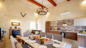 Dining - Dar It-Torri Holiday Home (Ta' Kerċem)