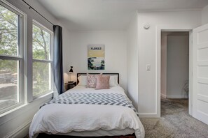2 quartos, Wi-Fi de cortesia, roupa de cama