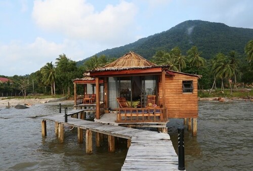 Mermaid Guesthouse-Private beach-Resort Access