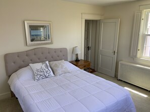 4 quartos, Wi-Fi de cortesia, roupa de cama