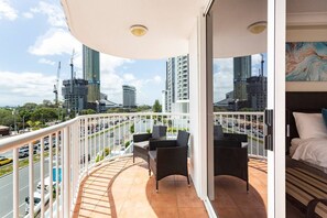 Property grounds - The Bel Air Getaway (Broadbeach)