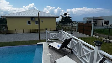 Udendørs pool