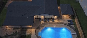 3BD Getaway with pool: Paradise Near the Casinos