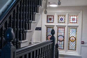 Building design - Woodford Hotel (London)