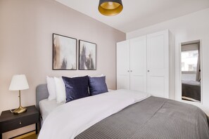 1 chambre, fer et planche à repasser, Wi-Fi, draps fournis